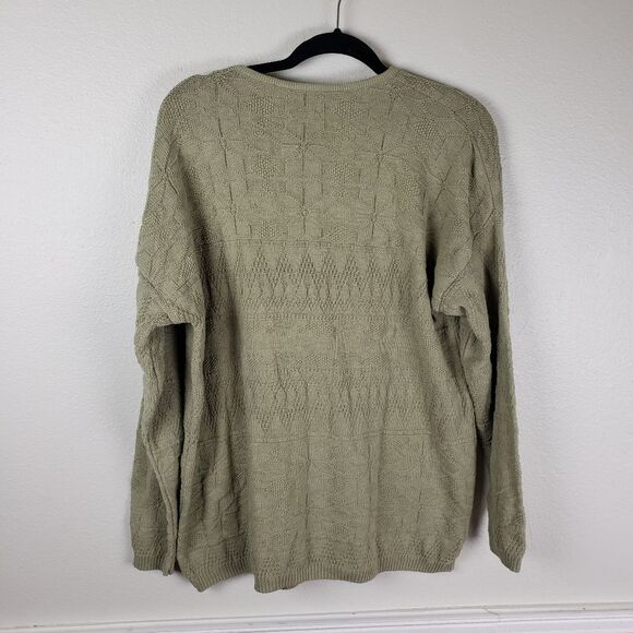 Women's NWT Taupe Winter Snowflake Oversize d Pullover Sweater Size Medium - Picture 5 of 10